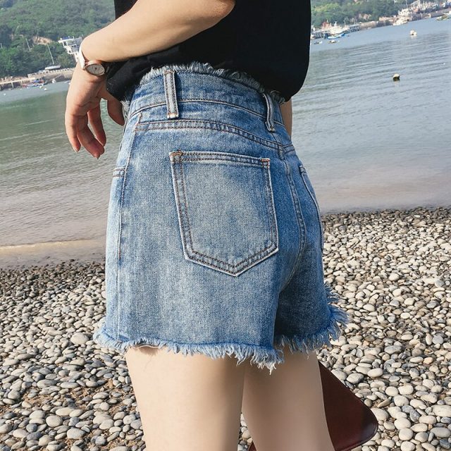 2019 Euro Style Women solid Denim Shorts Vintage mid Waist Tassel Jeans Shorts Street Wear Sexy Wide Leg Shorts For Summer