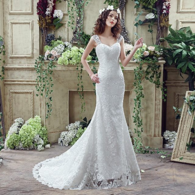Simple Elegant lace Wedding Dress Strap sleeveless Slim-line Mermaid Embroidery Lace Up Bridal ball Gown