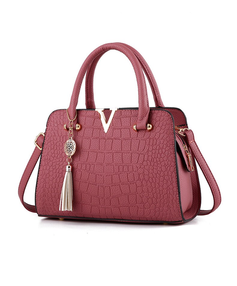 New Crocodile Pattern Women Bag Handbags Women Messenger Bags Crossbody Shoulder Bags Ladies Tassel Women Leather Handbags Hot