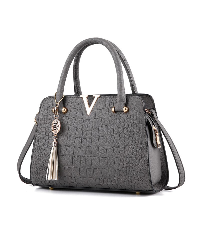New Crocodile Pattern Women Bag Handbags Women Messenger Bags Crossbody Shoulder Bags Ladies Tassel Women Leather Handbags Hot