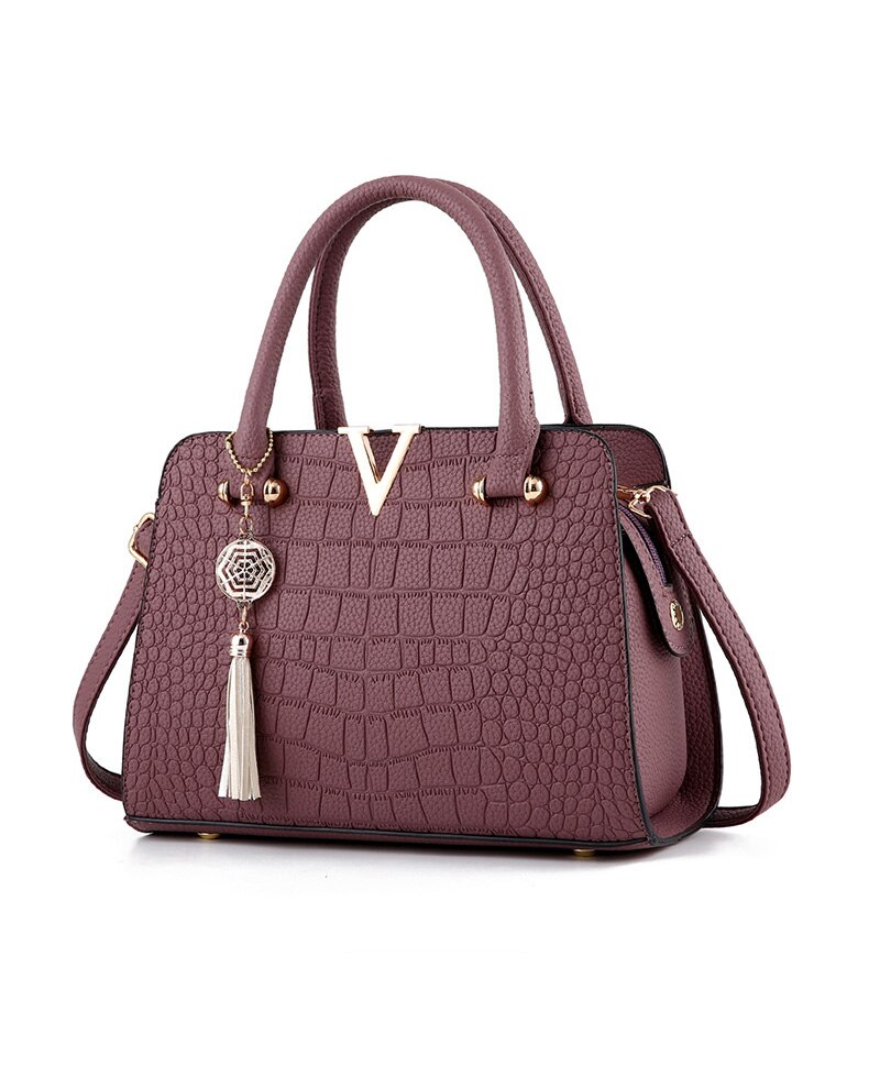 New Crocodile Pattern Women Bag Handbags Women Messenger Bags Crossbody Shoulder Bags Ladies Tassel Women Leather Handbags Hot