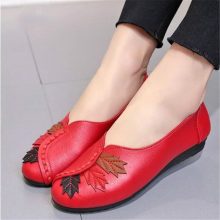 Dropshipping 2018 Soft Women Shoes Flats Moccasins Slip on Loafers Genuine Leather Ballet Shoes Fashion Casual Ladies Footwear