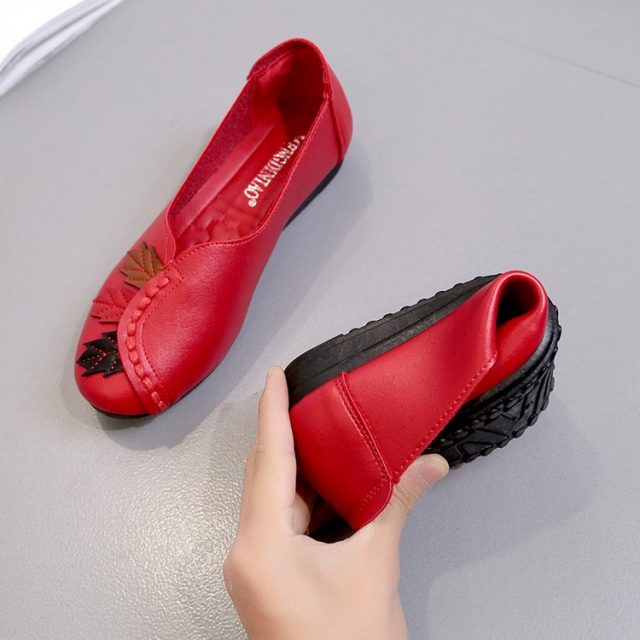 Dropshipping 2018 Soft Women Shoes Flats Moccasins Slip on Loafers Genuine Leather Ballet Shoes Fashion Casual Ladies Footwear