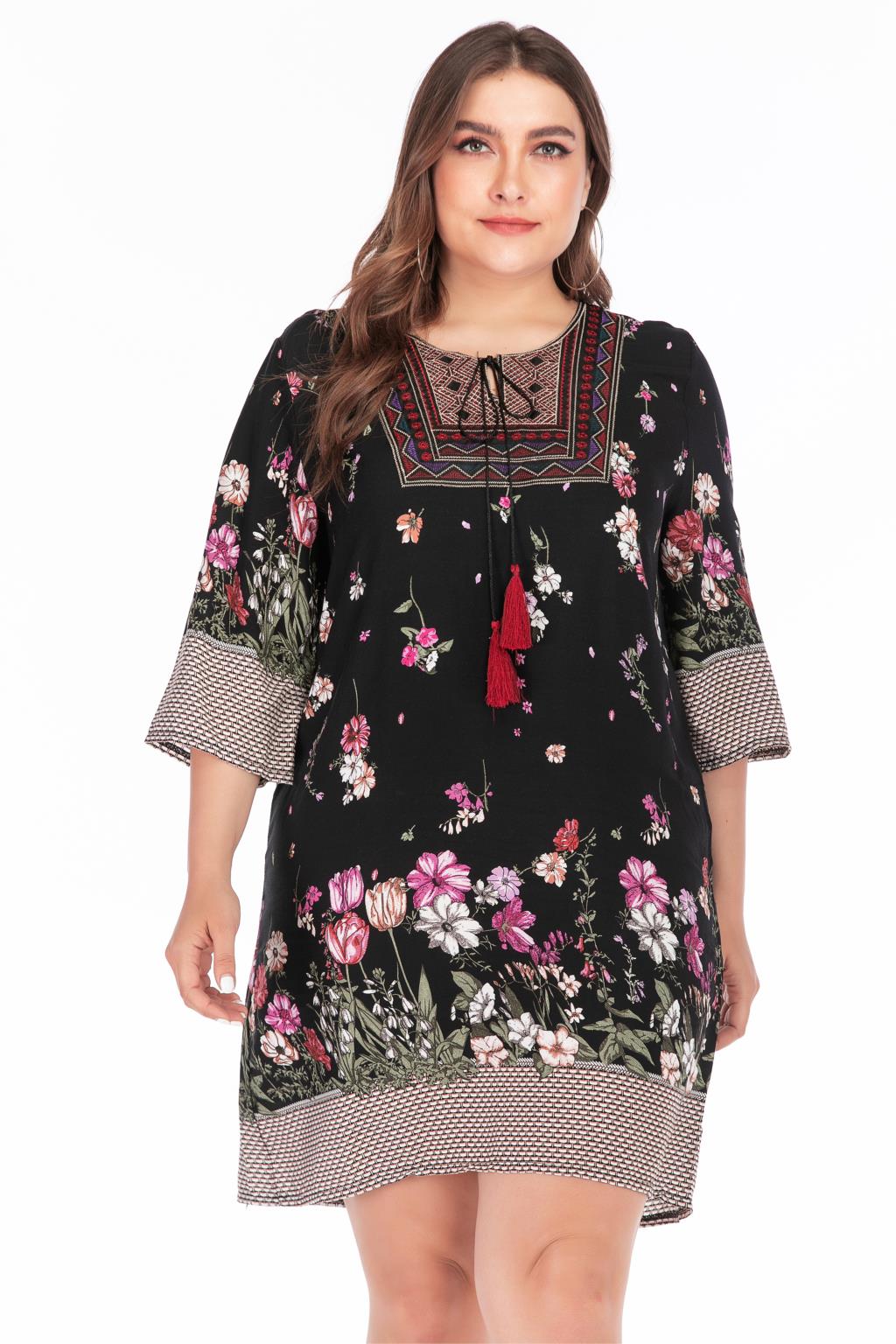 Plus Size Summer Dress 2019 Women Embroidery O Neck Floral Print Short Mini Dress Casual Loose Ladies Tunic Beach Dresses