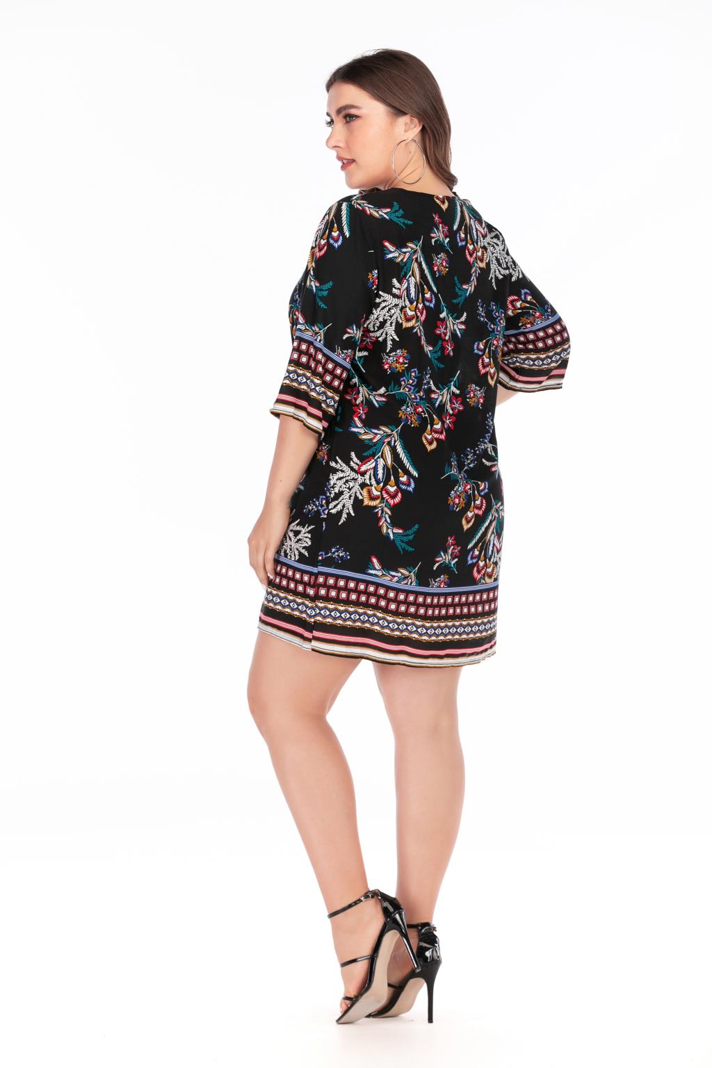 Plus Size Summer Dress 2019 Women Embroidery O Neck Floral Print Short Mini Dress Casual Loose Ladies Tunic Beach Dresses