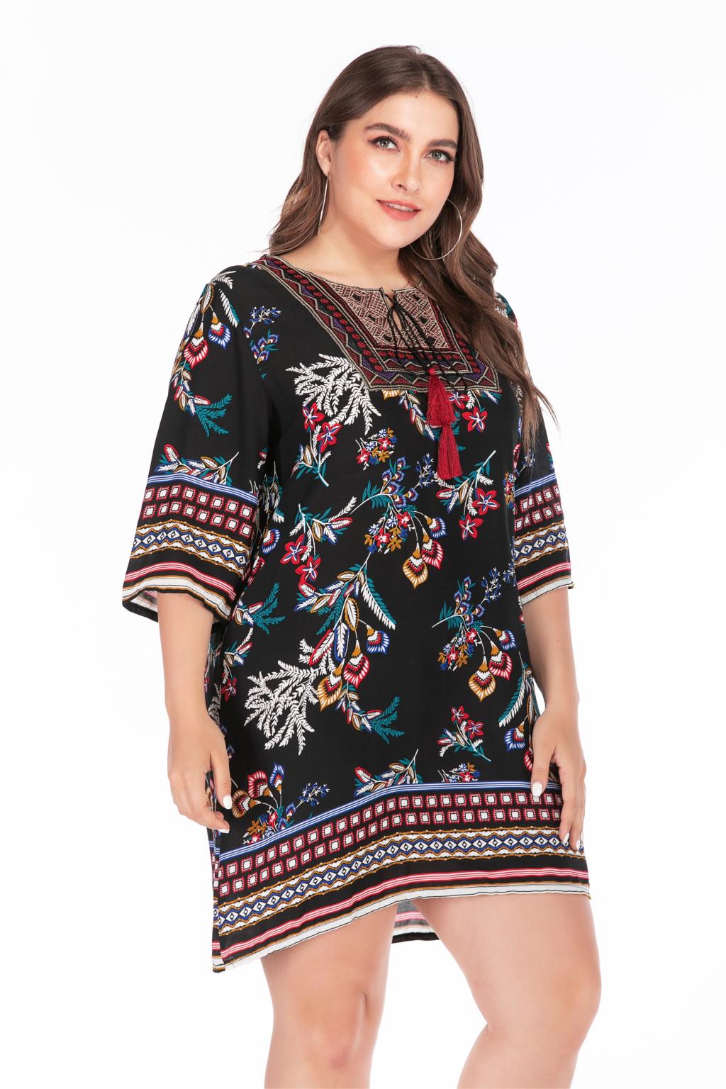 Plus Size Summer Dress 2019 Women Embroidery O Neck Floral Print Short Mini Dress Casual Loose Ladies Tunic Beach Dresses