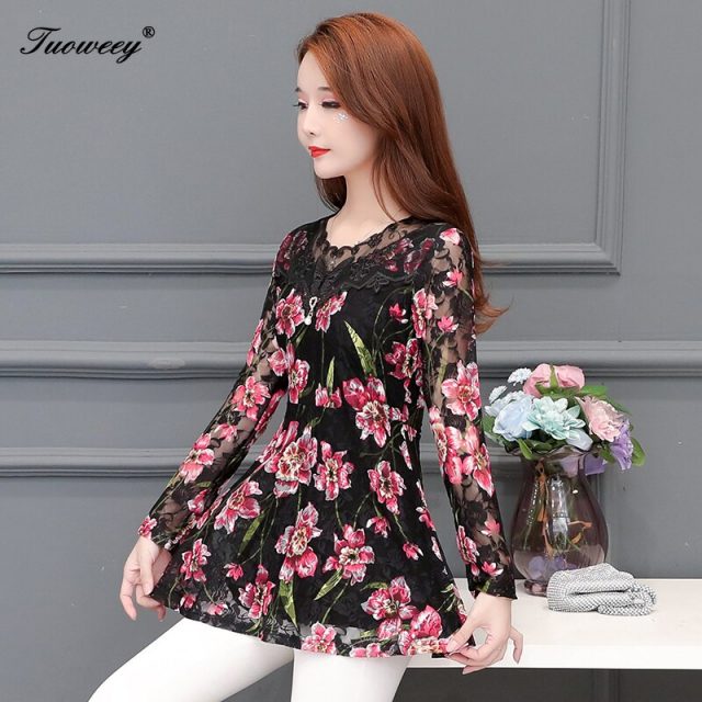 5XL Women clothing floral hollow out Autumn lace Shirt Tops see through basic female Elegant long-sleeve Lace Blouses shirts
