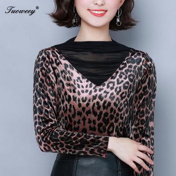 2019 Autumn Hollow out Lace Women T Shirt Older Women long sleeve leopard printed see through Autumn female Women tops