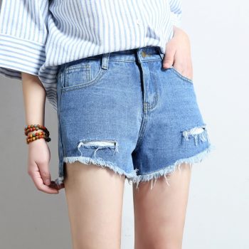 2019 Euro Style Women Denim Shorts Vintage mid Waist Tassel Jeans Shorts Street Wear Sexy Wide Leg hole Shorts For Summer