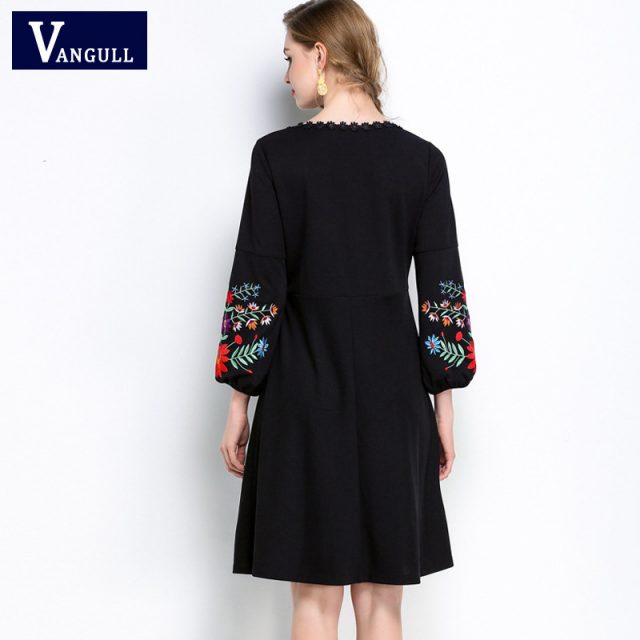 Vangull Plus size 5XL summer women casual Bohemian style Embroidered O-Neck dress 2018 new Pleated elegant vestido Black Dresses