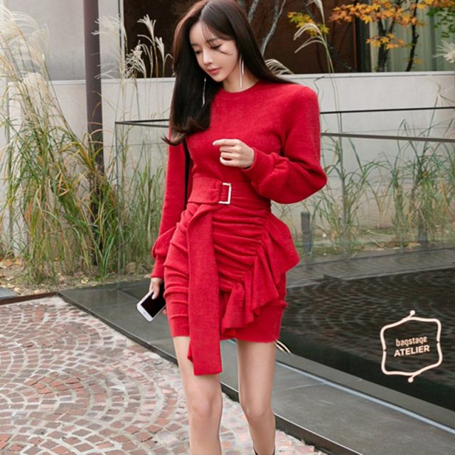 Women autumn new wear temperament with solid o-neck lantern sleeve smoke plait package hip with fashionable knitting  dress