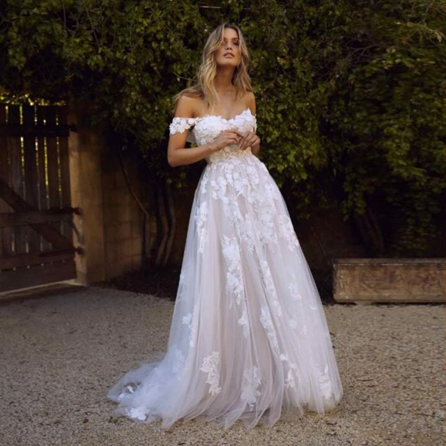 LORIE Lace Wedding Dresses 2019 Off the Shoulder Appliques A Line Bride Dress Princess Wedding Gown Free Shipping robe de mariee