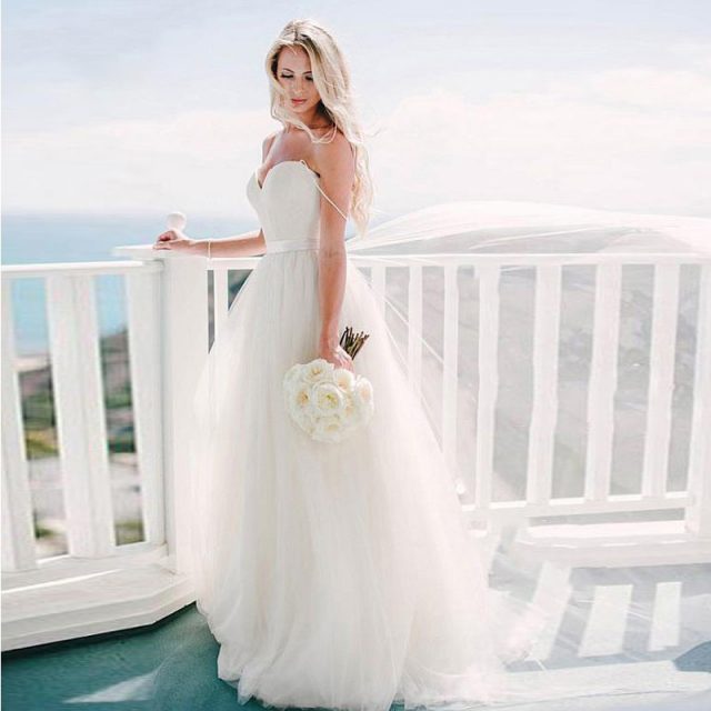 Eightree A-Line Beach Wedding Dress 2019 Sweetheart Bridal Dress White Spaghetti Straps Classic Simple Wedding Gowns Gelinlik