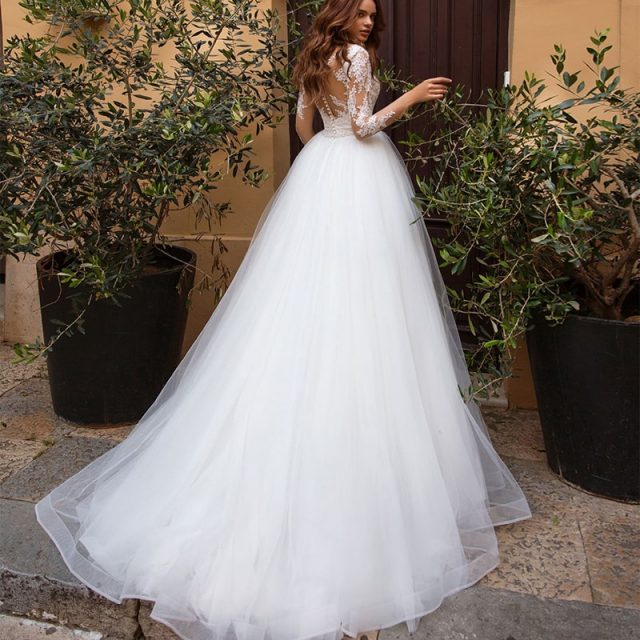 MYYBLE White Long Sleeves Lace Applique Bridal Gowns Tulle Wedding Dress 2020 Boho Sofuge Vestido De Noiva Dubai Arabic