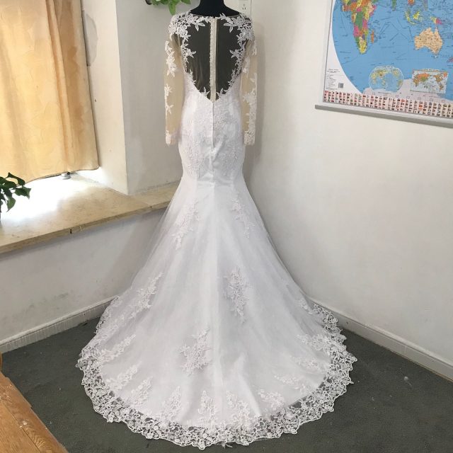 MYYBLE Sheer O-neck Long Sleeve Mermaid Wedding Dress 2020 See Through Illusion Back White Bridal Gowns with Lace Appliques