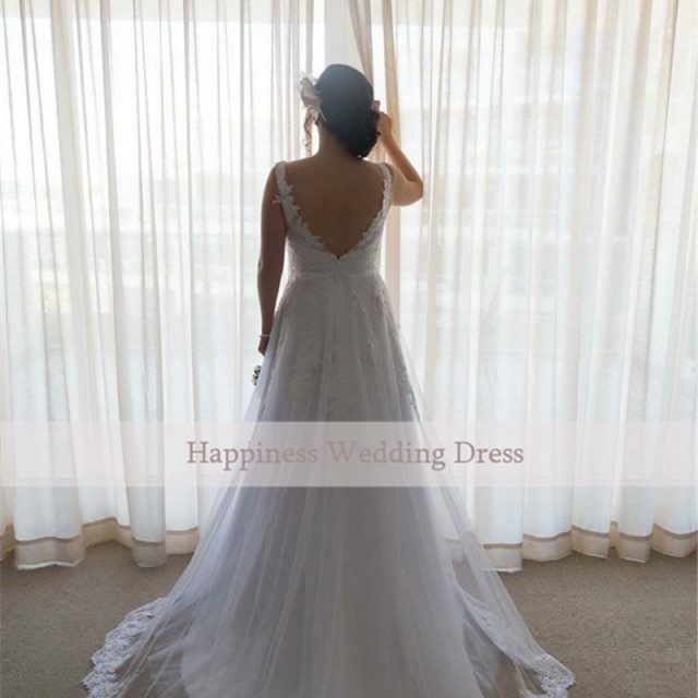 Beauty V-Neck Tulle Lace Wedding Dress White Appliques Backless with Zipper Custom Made 2020 Bridal Gowns