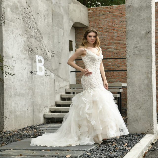 Tiered Mermaid Wedding Dress Sleeveless illusion V-Neck lace Applique Beaded Bridal Gown